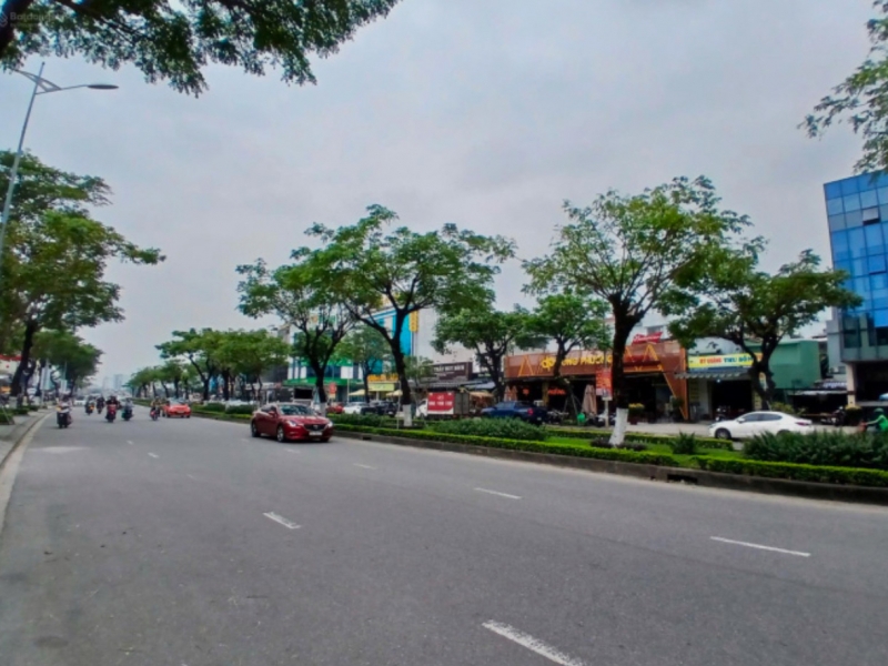 Bán gấp giá rẻ lô đất đường (15m) mặt tiền Nguyễn Phước Tần, Đà Nẵng