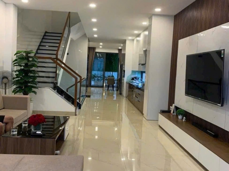 NHÀ MỚI 5 TẦNG CÓ THANG MÁY - MẶT TIỀN ĐƯỜNG KINH DOANH SẦM UẤT 10.5M