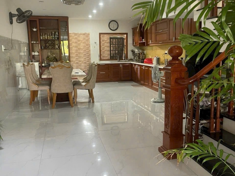 Chủ gửi bán rẻ nhà 3 tầng đường Diên Hồng - gần 29/3 