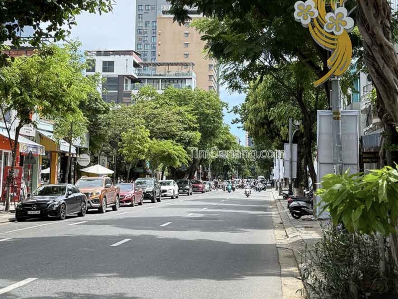 Bán gấp đất mặt tiền ngay trung tâm đường Trần Phú 