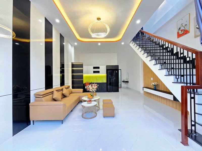 Bán rẻ nhà mới ở ngay - tại Nguyễn Xuân Hữu - Chỉ với 3.349 tỷ