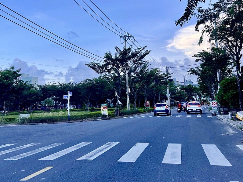 LÔ GÓC MAI CHÍ THỌ - HÒA XUÂN CẦN BÁN GẤP GIÁ RẺ